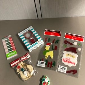 CHRISTMAS PAINT SET PENCILS WINDOW CLINGS BATH BOMB